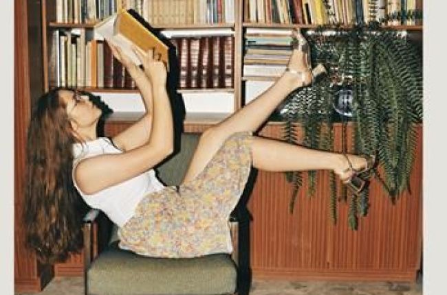 Wystawa fotograficzna - Influencerka PRL-u